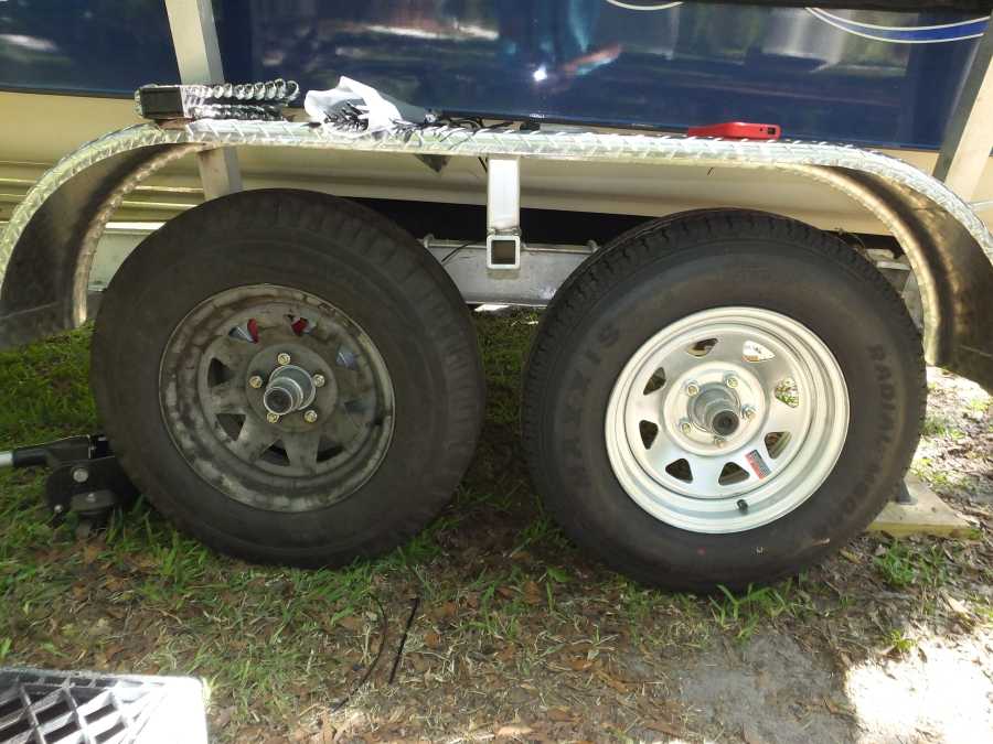 adding an extra axle to an aluminum boat trailer in st augustine fl. 